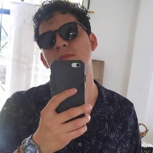 Meet your Posher, Andres